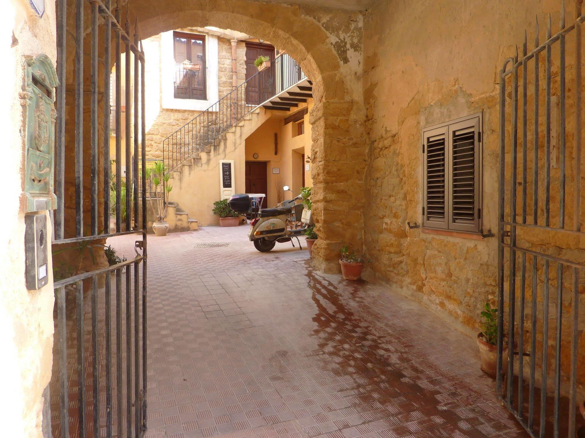 Corte Dei Greci Bed & Breakfast Agrigento Ngoại thất bức ảnh